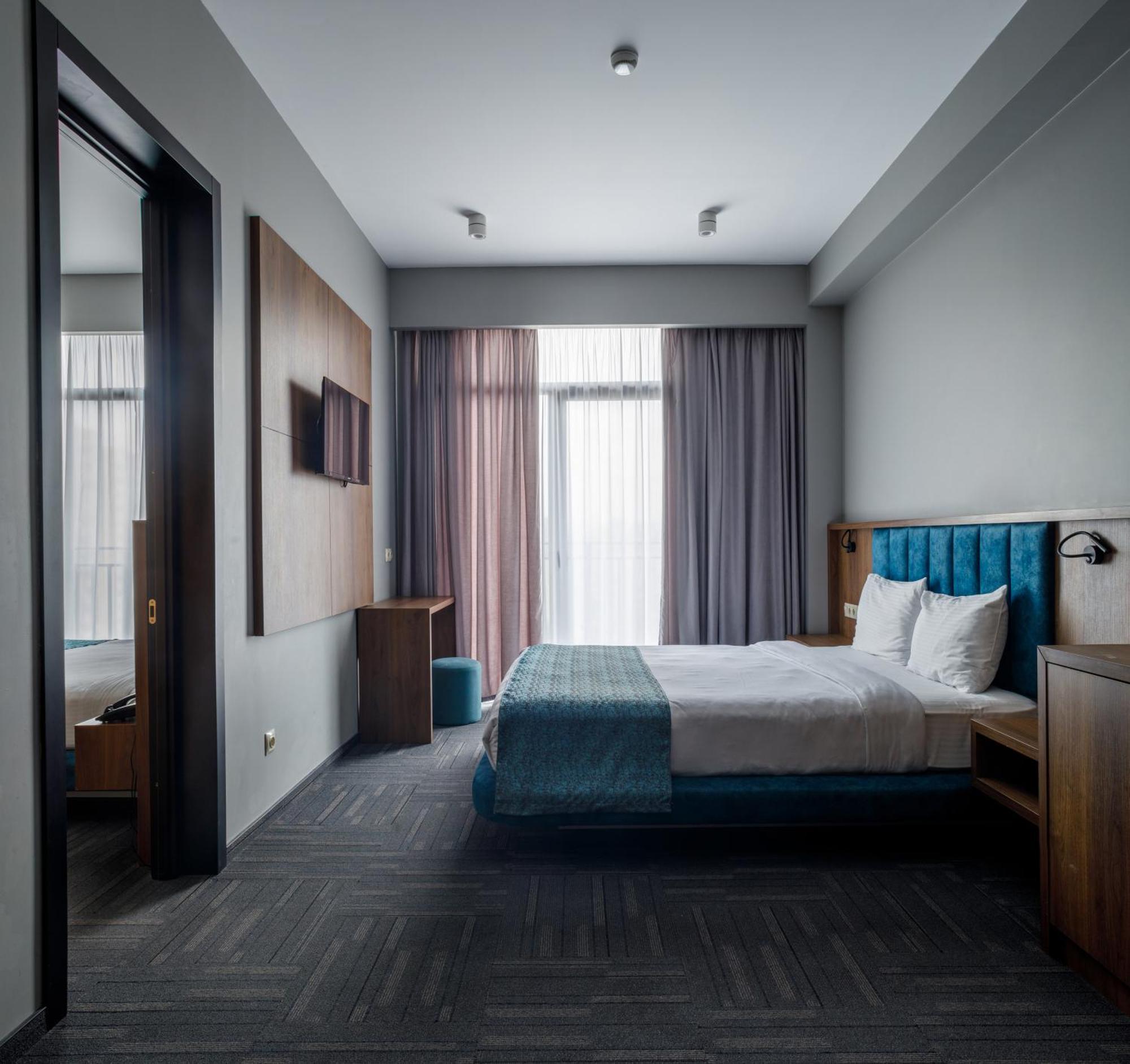 Address Inn Tbilisi Zewnętrze zdjęcie